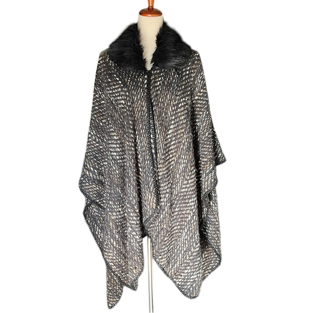 Steve Madden Textured Faux Fur Collar Poncho